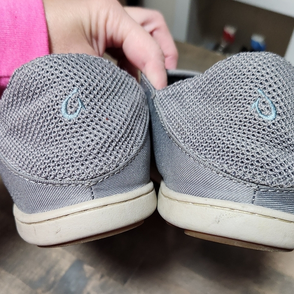 Men's Gray Olukai Shoes Size 10 - Picture 3 of 6